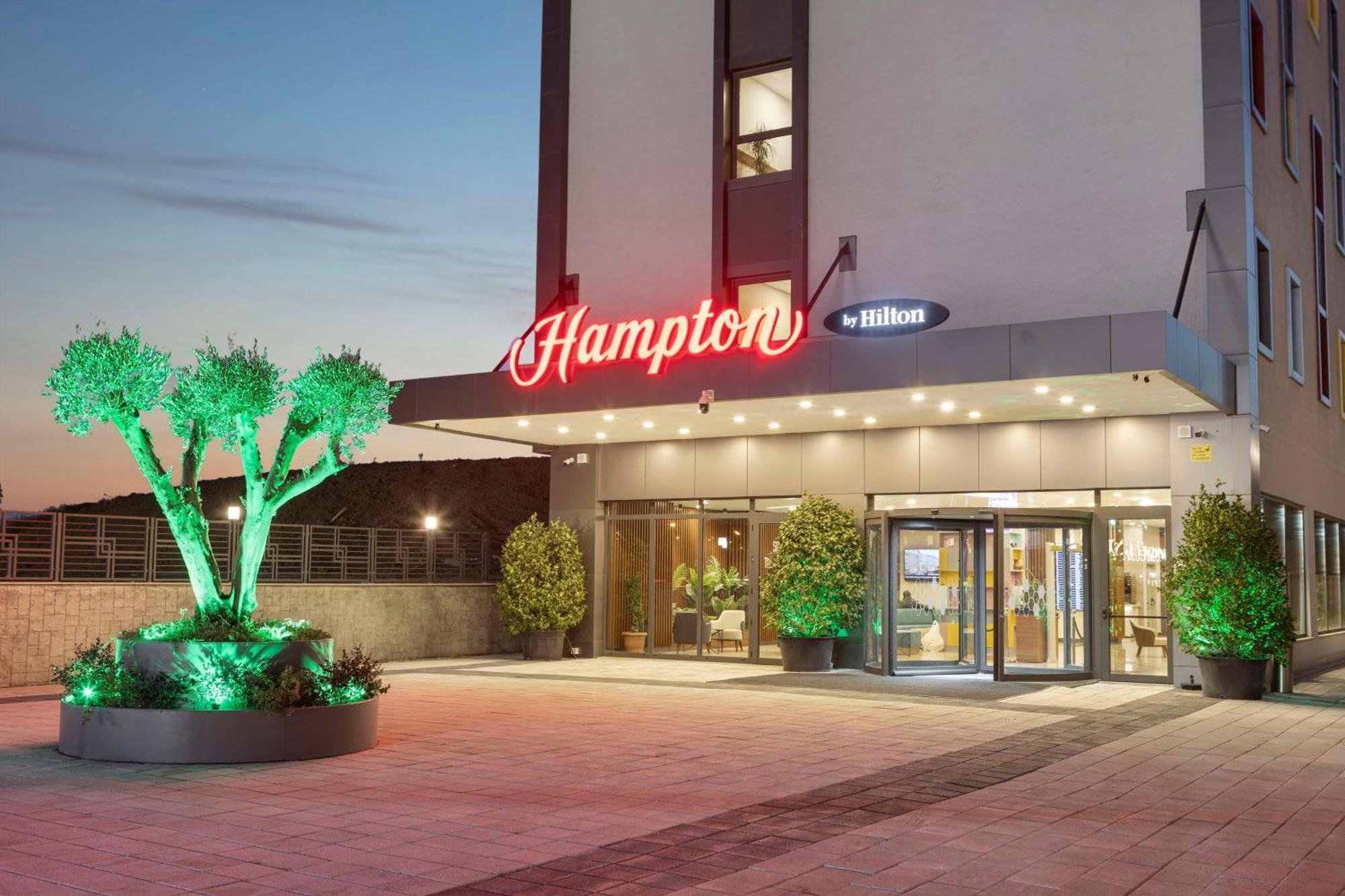 Hampton By Hilton Istanbul Airport, Arnavutkoy Hotel Exterior foto